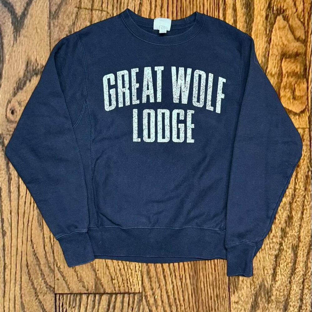 Champion Reverse Weave Great Wolf Lodge Crewneck Sweatshirt